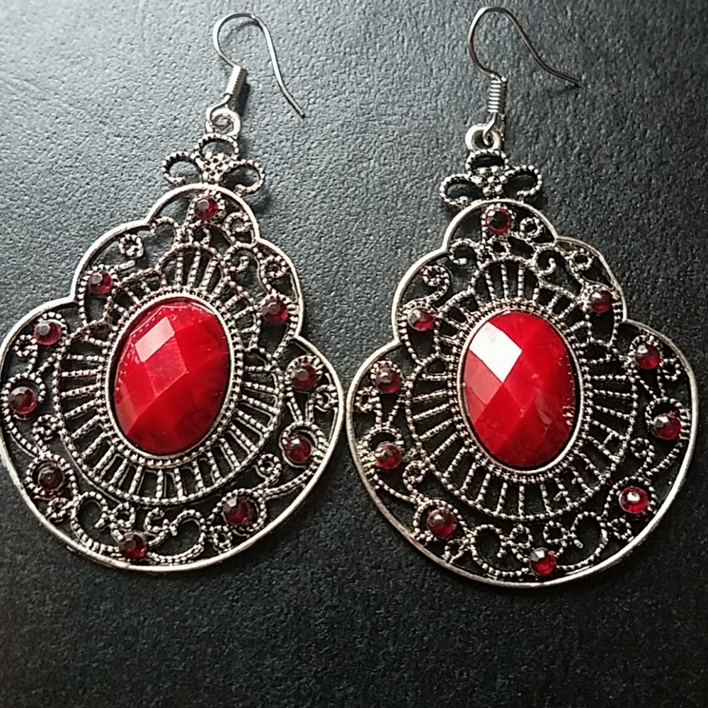 Garnet red earrings